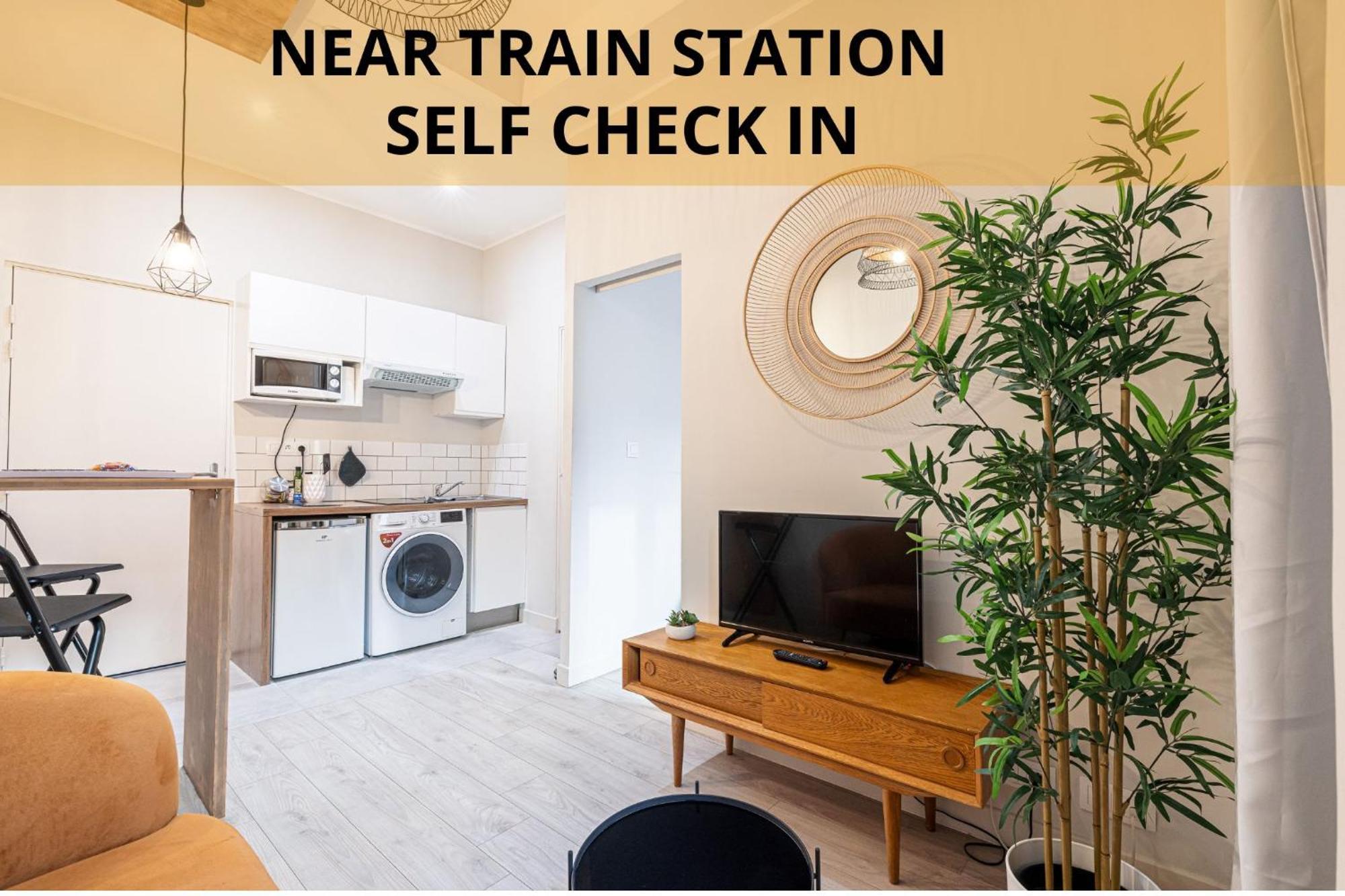 Le Petit Jean- Central Pres Gare Et Tram - Supermarches - Wifi - Nizza Esterno foto