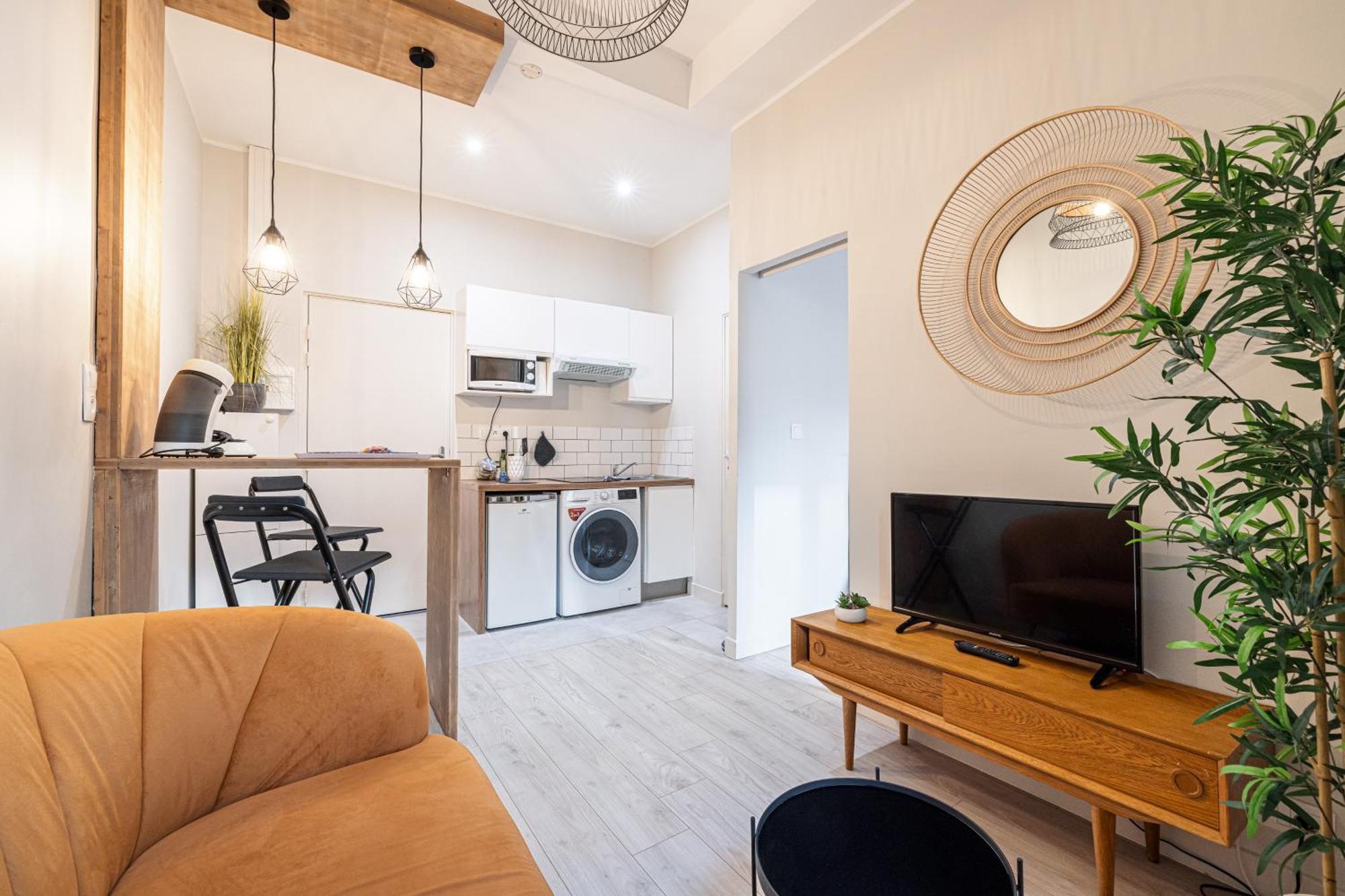 Le Petit Jean- Central Pres Gare Et Tram - Supermarches - Wifi - Nizza Esterno foto